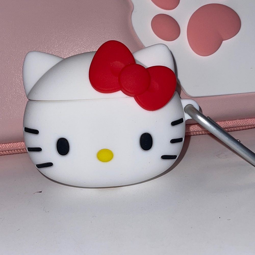 Hello Kitty AirPod case